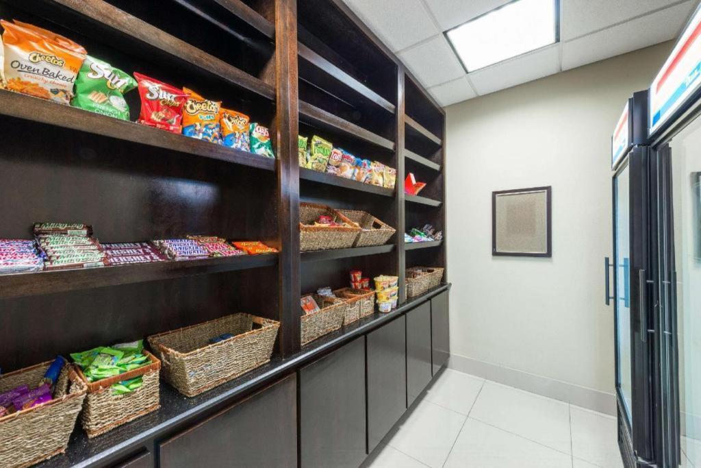 Wingate By Wyndham Lake Charles Casino Area Εξωτερικό φωτογραφία