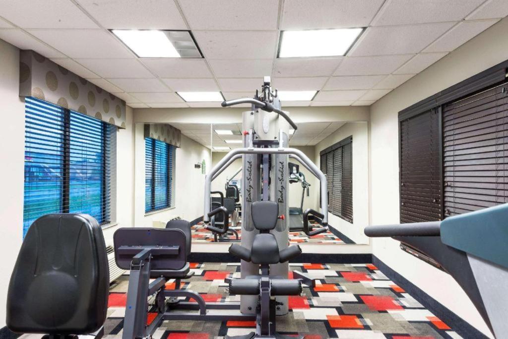 Wingate By Wyndham Lake Charles Casino Area Εξωτερικό φωτογραφία