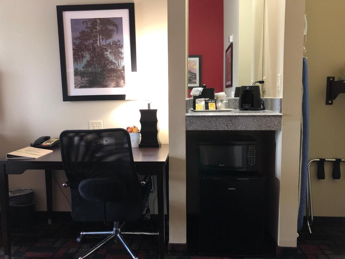 Wingate By Wyndham Lake Charles Casino Area Εξωτερικό φωτογραφία